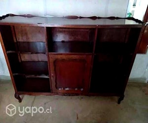 <p>Mueble cafe oscuro antiguo grande con licorera</p>