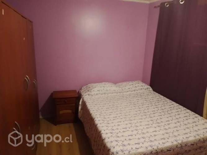 <p>Pieza amoblada</p>