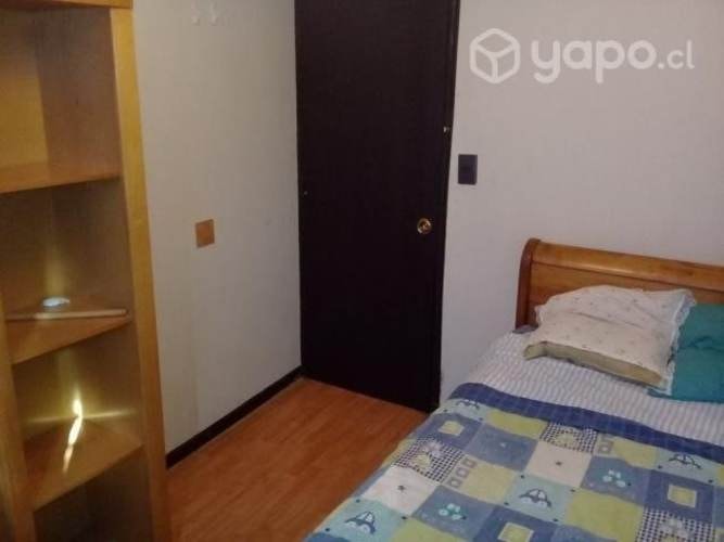 <p>Se arrienda pieza amoblada ciudad satélite Maipú</p>