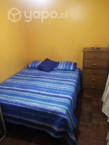 <p>Habitación Cerca Metro Santa Lucia</p>