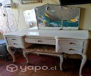 <p>0tocador normando antiguo banqueta de regalo</p>