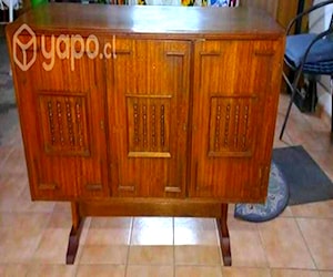 <p>mueble tipo bifé antiguo, perfecto estado</p>