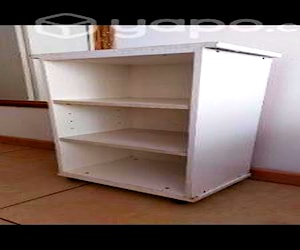 <p>Mueble repisa con ruedas</p>