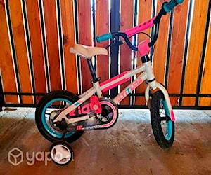 Bicicleta niña