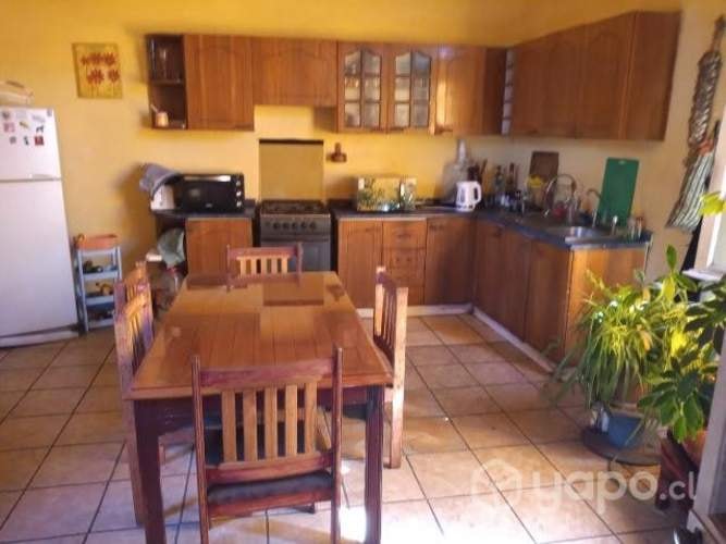 <p>Pieza con patio. Stgo. centro</p>