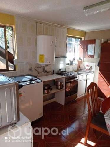 <p>Pieza con baño estudiante o trabajador Santa ines</p> image