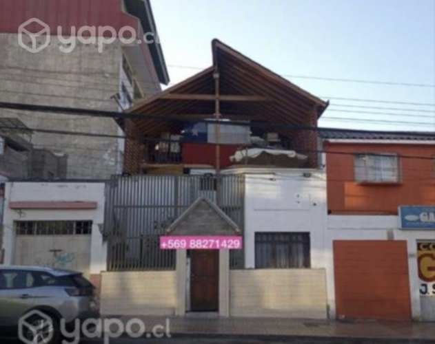 <p>Alojamiento Hostal central pieza habitación</p> image