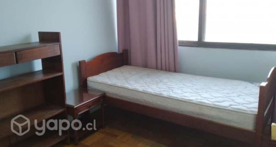 <p>Impecable habitación para mujer estudie o trabaje</p> image
