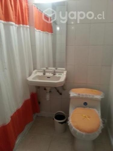 <p>Habitacion solo VARON en V.Portales, Est.Central</p>
