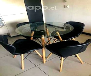 <p>Comedor Madrid + 4 Sillas Mariposa Tulip Negras</p>