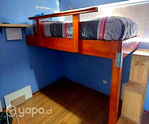 <p>Cama Flotante de plaza y media</p>