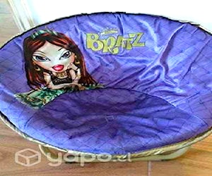 <p>Bratz Bella Silla, morada acolchada y plegable</p>