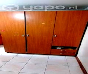 <p>Amplio closet 3 puertas usado en buen estado</p>