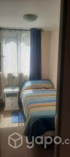 <p>Pieza amoblada en condominio en la cisterna</p>