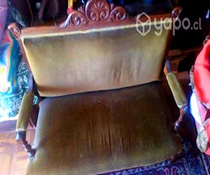 <p>Sillón antigua verde oliva buen. Estado</p>