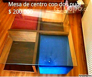 <p>Mesa de centro con dos Pouf</p>