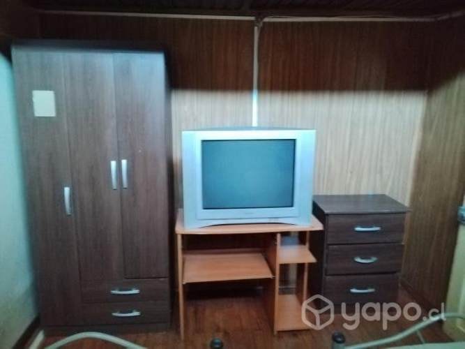 <p>Arriendo de habitación</p> image