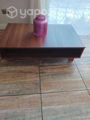 <p>Mesa de centro marca cic</p>