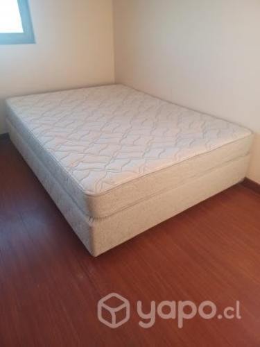 <p>Cama dos plazas con base</p>