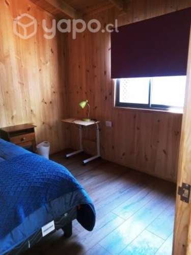 <p>Habitacion disponible para mujer</p> image