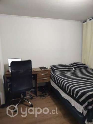 <p>Habitación Grande Amoblada en Santiago</p> image