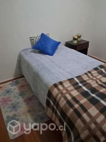 <p>Arriendo abitacion la florifa</p> image