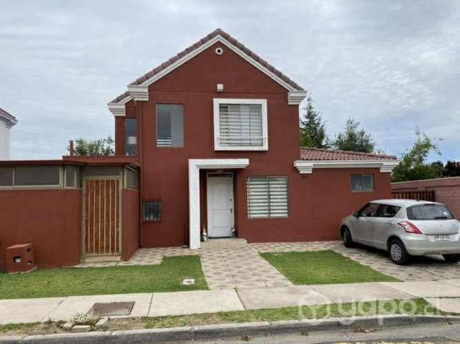 Arriendo hermosa y amplia casa ciudad de los valle