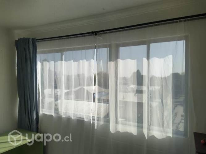 <p>Arriendo pieza mujer sola</p> image