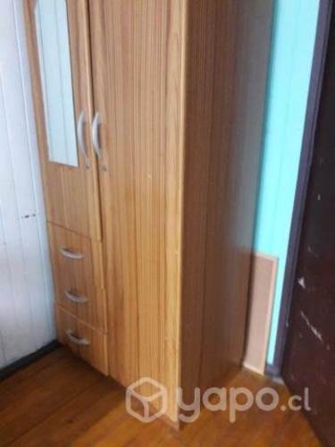 <p>Pensión y arriendo de piezas</p>