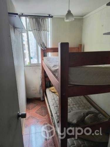 <p>Pieza stgo. centro una cuadra Hospital San Borja</p> image