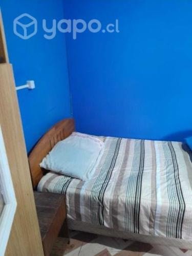 <p>Arriendo pieza</p> image