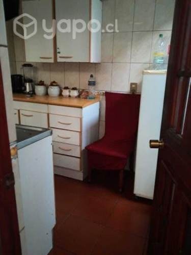 <p>Se arrienda habitación</p> image