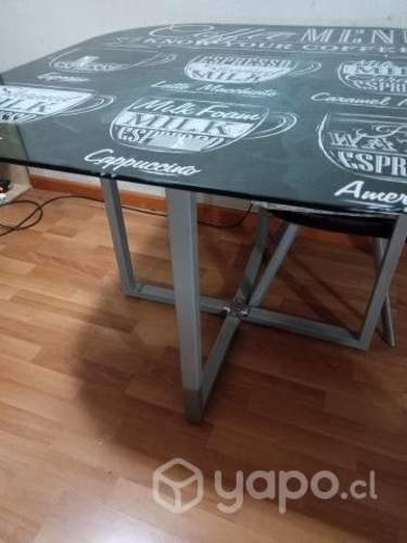 <p>Mesa de Comedor, sin sillas Cubierta Cristal</p>