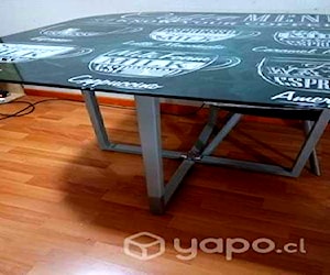 <p>Mesa de Comedor, sin sillas Cubierta Cristal</p>