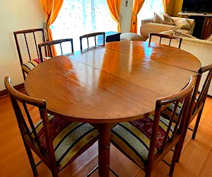 <p>COMEDOR MADERA EXTENSIBLE 8 SILLAS</p>