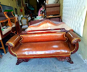 <p>Sillón Antiguo Diseño Imperio, 3 Cuerpo Madera Noble.</p>