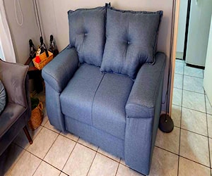 <p>Sofa Modelo Fortaleza 2 C Tela Azul NUEVO</p>