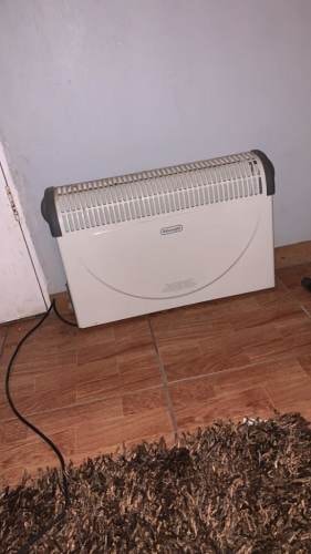 <p>Estufa Convector DeLonghi</p>