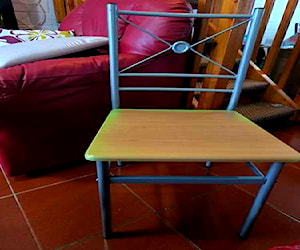 <p>Mesa con sillas par 4 personas</p>