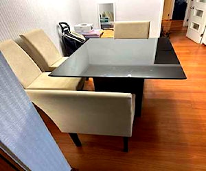 <p>Comedor 4 sillas</p>