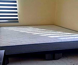 <p>Cama de dos plazas</p>