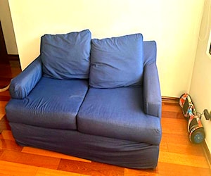 <p>Sofa dos cuerpos</p>