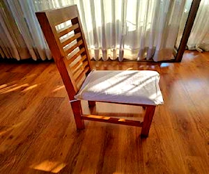 <p>Conjunto de Comedor de Madera de Riel</p>