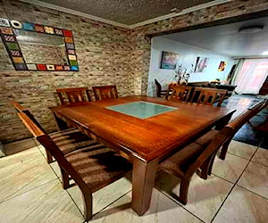 <p>Comedor de 8 sillas</p>