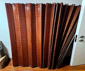 <p>Cortinas madera Hanga Roa terraza balcón ventana</p>