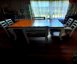 <p>Comedor de madera</p>