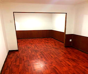 <p>ARRIENDO HABITACION GRANDE</p> image