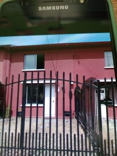 <p>ARRIENDO AMPLIAS HABITACIONES AMOBLADAS A ESTUDIANTES</p>