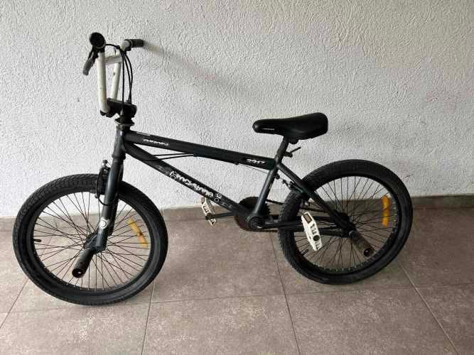 Bicicleta BMX OXFORD NEGRA