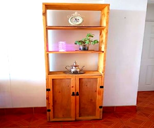 <p>MUEBLE LIBRERO RUSTICO DE PINO</p>